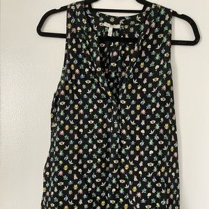 Joie vneck top in bug print - size small. Gently worn.
